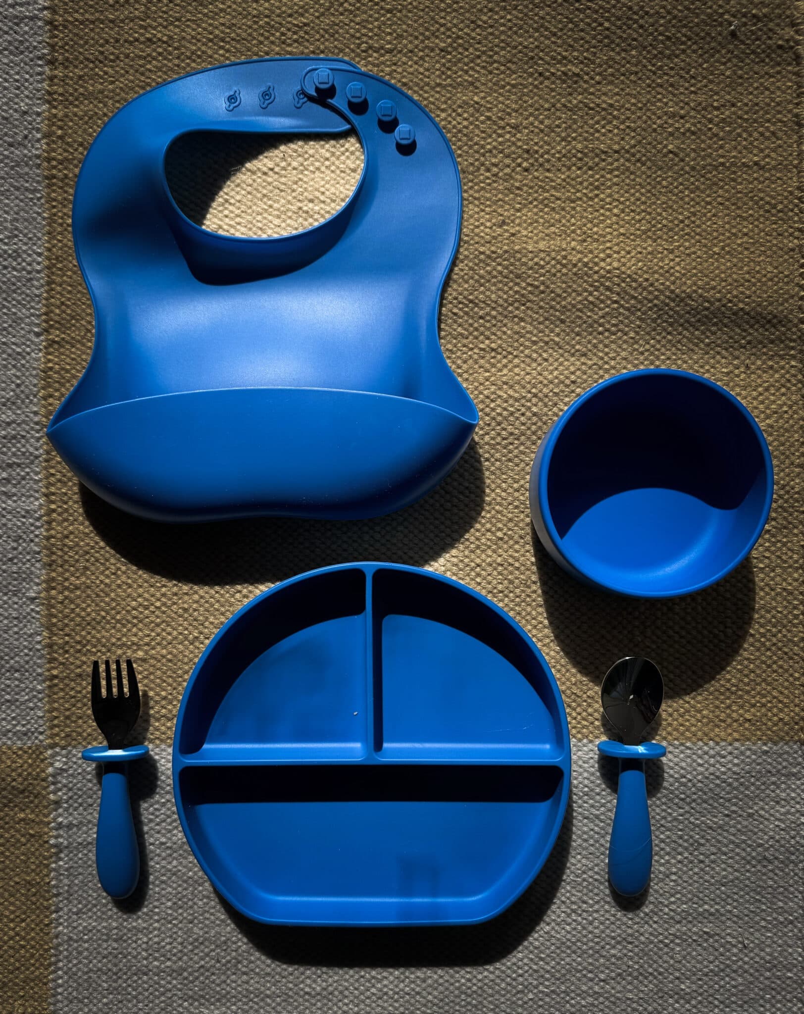 Tress Tableware / Rumopdelt tallerken med sugekop / blå — billede 3