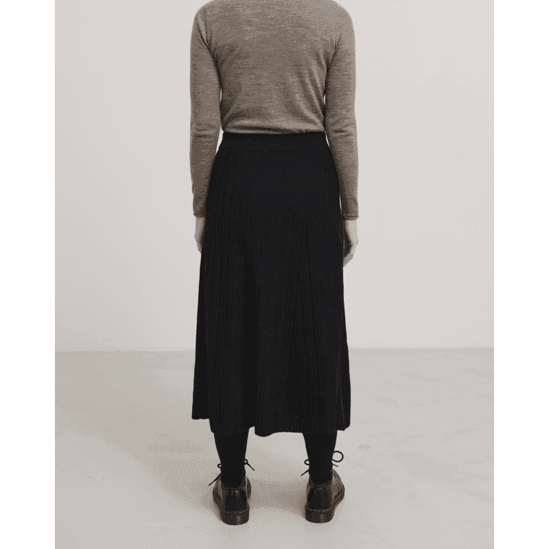 FUB / Strikket Uld Nederdel / Sort — billede 2