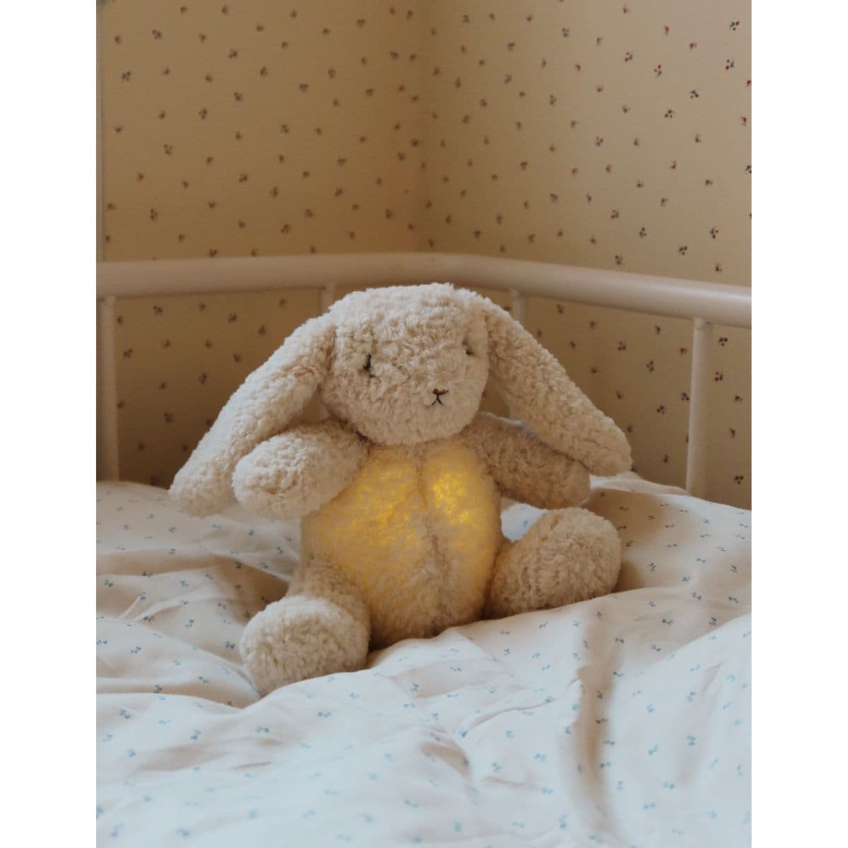 Konges Sløjd / Kanin bamse med natlampe og højttaler — billede 1