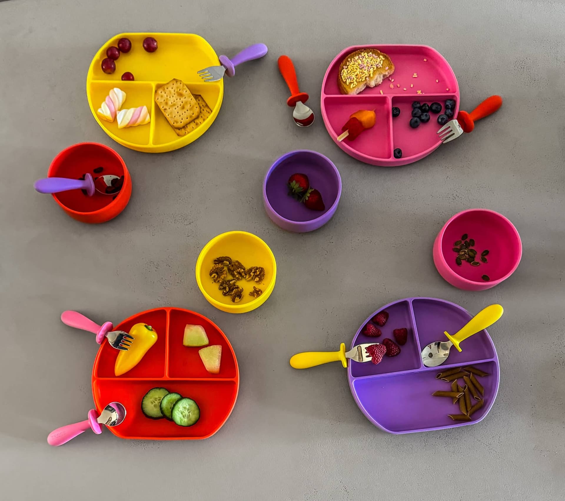 Tress Tableware / Rumopdelt tallerken med sugekop / orange — billede 3
