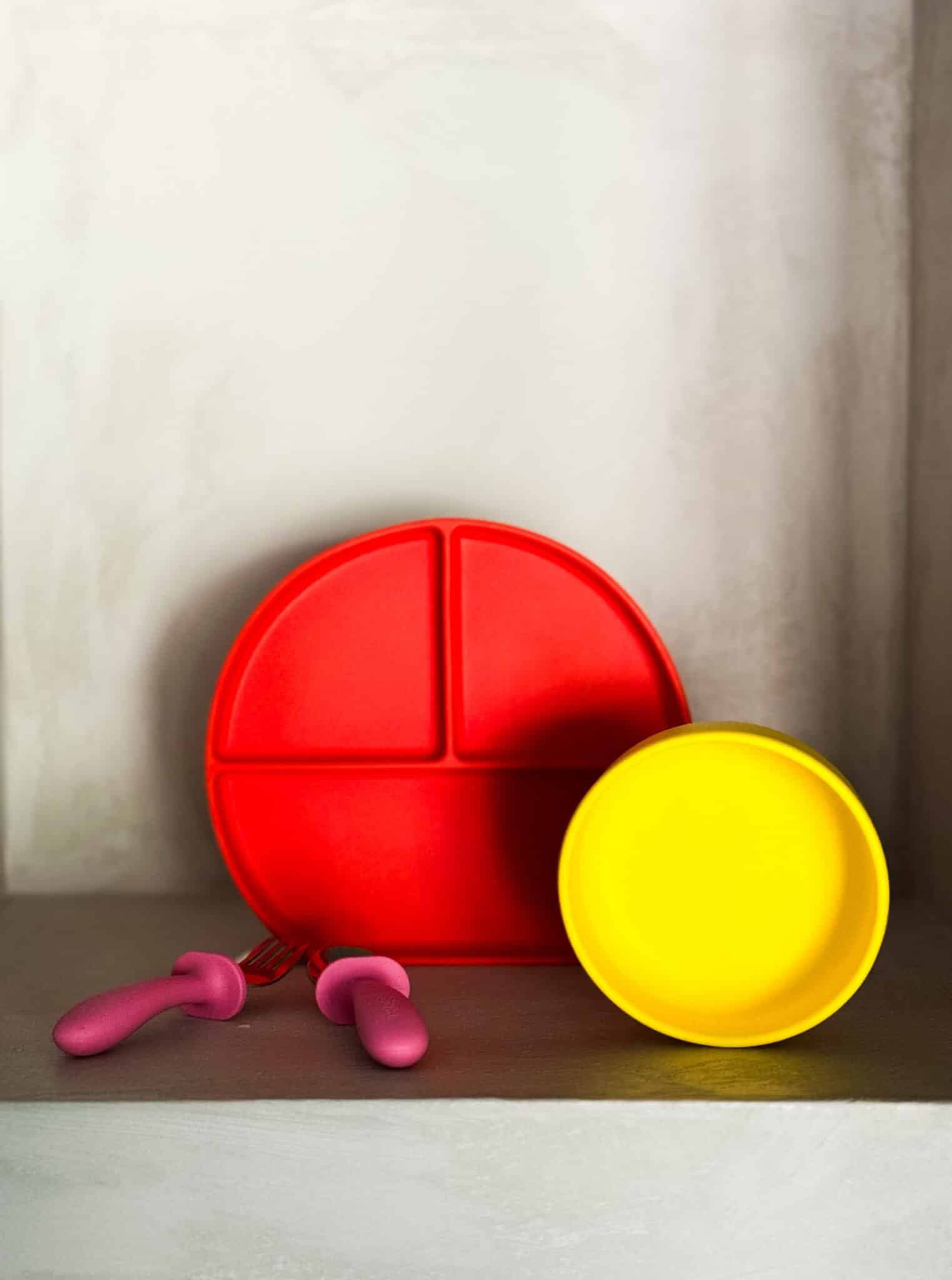Tress Tableware / Rumopdelt tallerken med sugekop / orange — billede 2