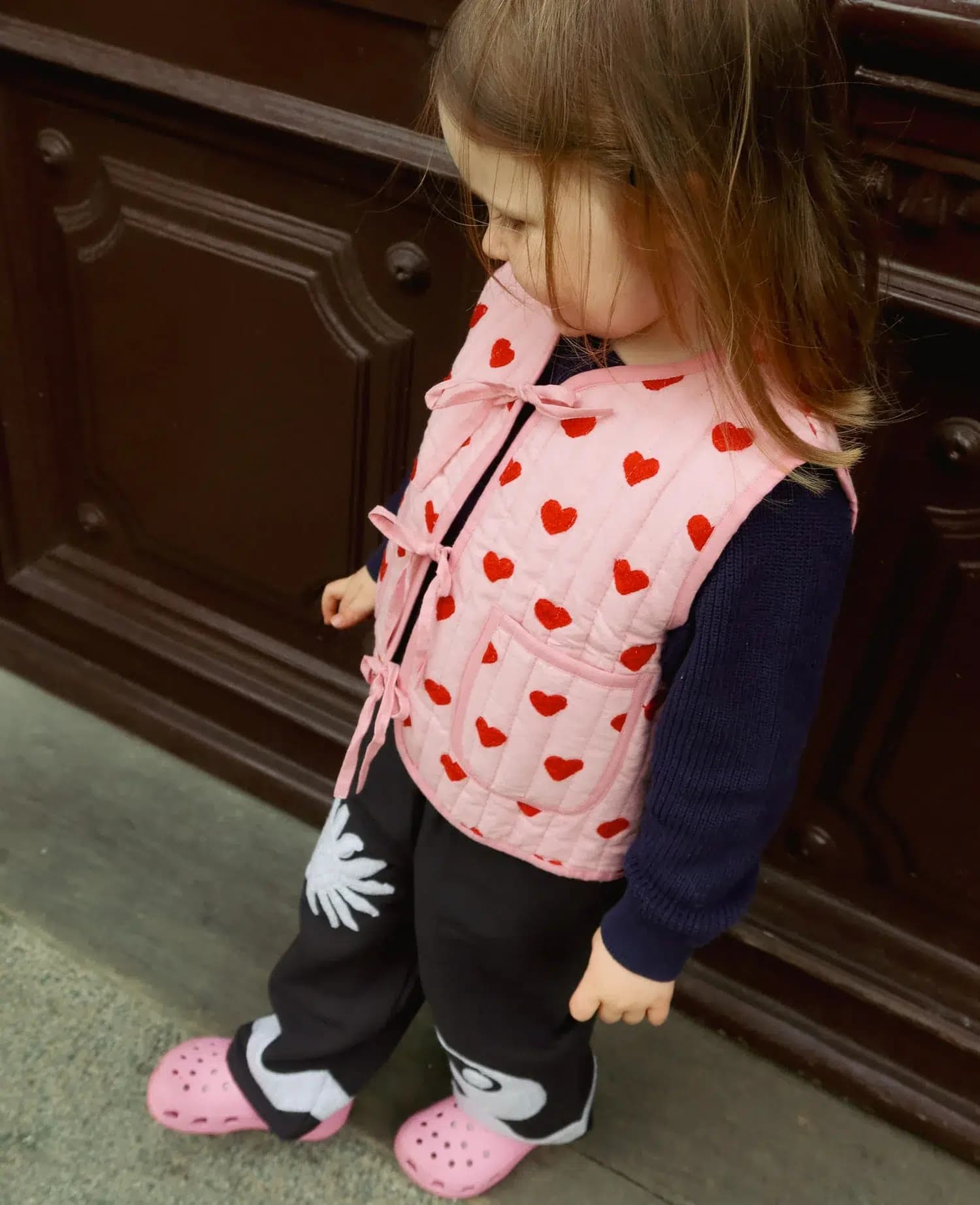 Sissel Edelbo MINI / Honey vest med hjerter / Tiny red — billede 6