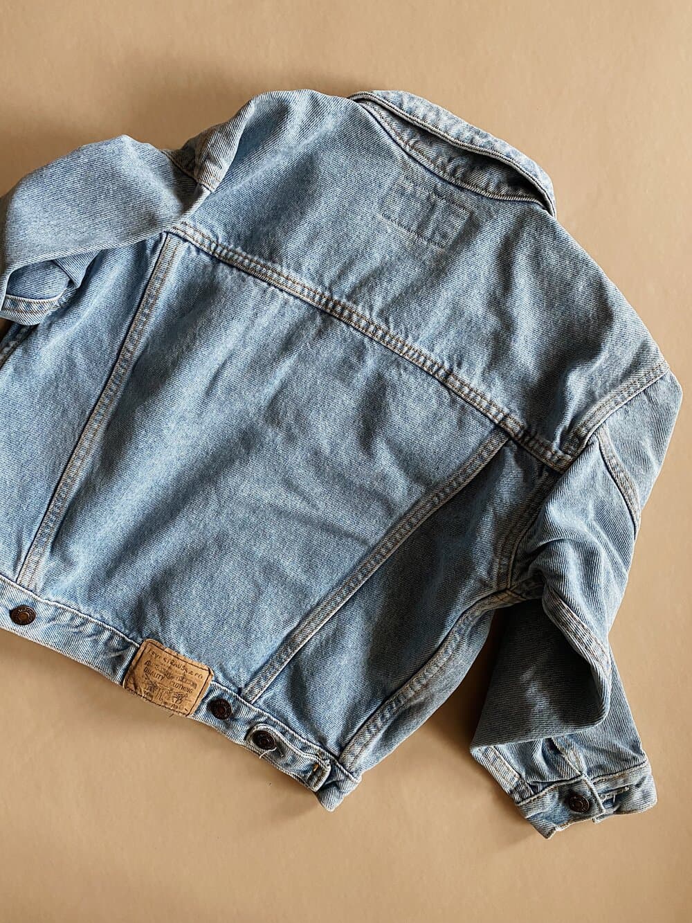 Vintage Levi’s Light Wash Denim Jacket — billede 2